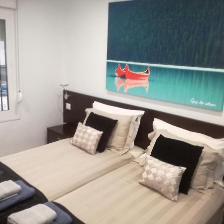 2 Bedroom Newly Renovated Bungalow Close To Bars & Restaurants Los Alcázares Dış mekan fotoğraf